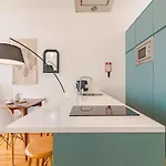 Quaint In The Heart Of Apartment Porto