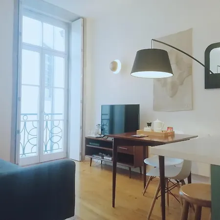 Apartment Quaint In The Heart Of *