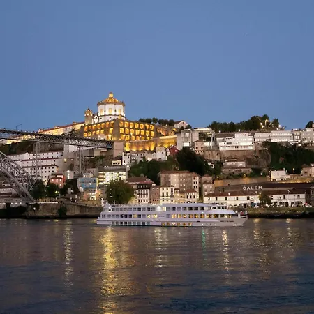 Quaint In The Heart Of * Порту