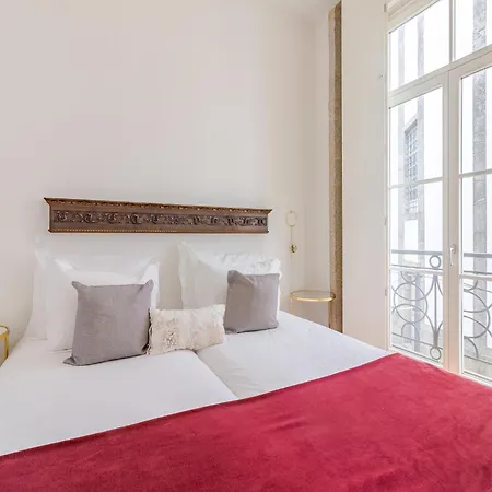 Апартаменты Quaint In The Heart Of